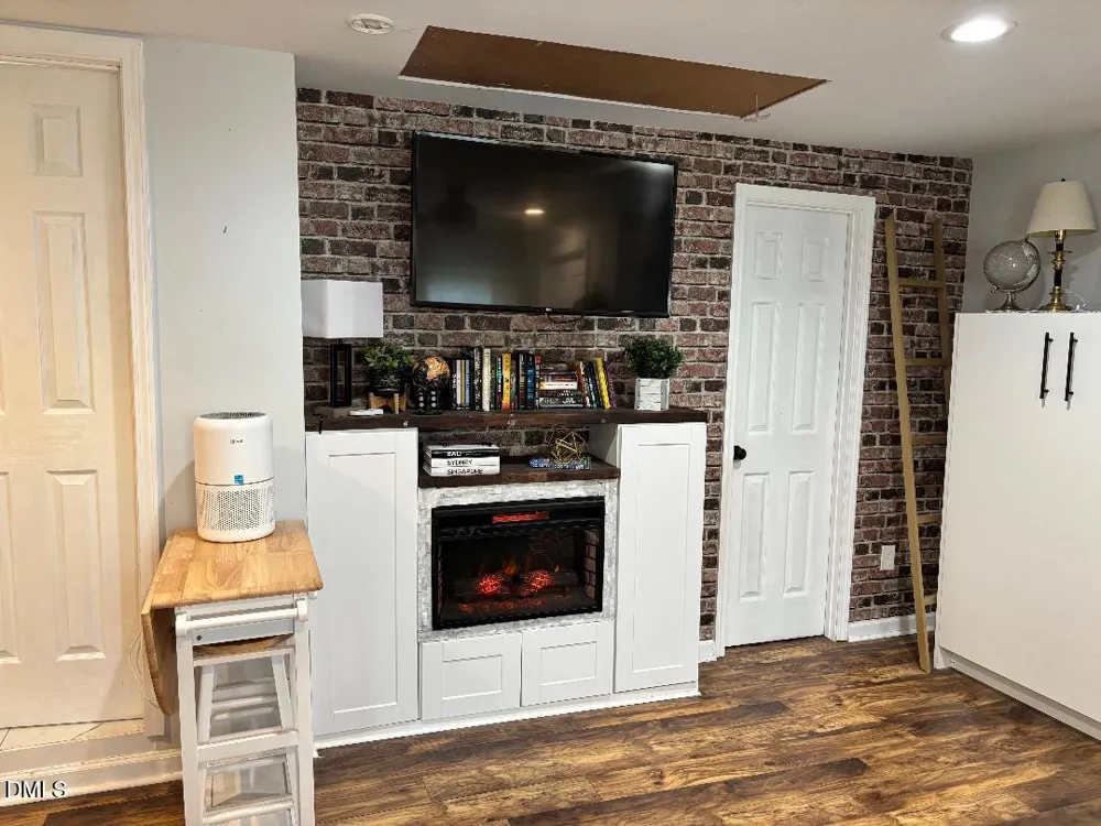 1204 Belhaven Road Cary, NC 27513