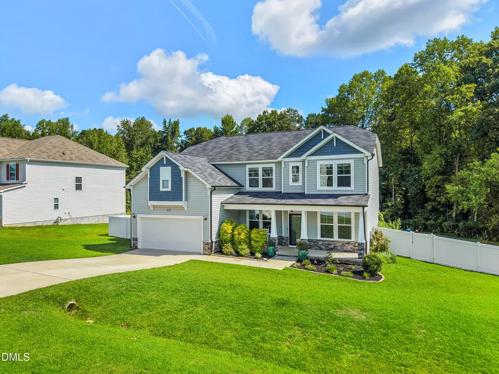 9021 River Hawk Lndg Willow Springs, NC 27592