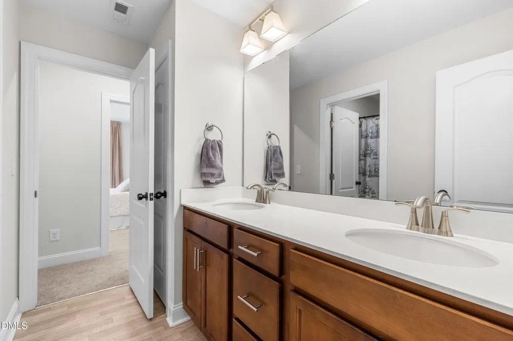 9021 River Hawk Lndg Willow Springs, NC 27592
