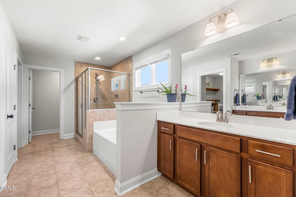 9021 River Hawk Lndg Willow Springs, NC 27592