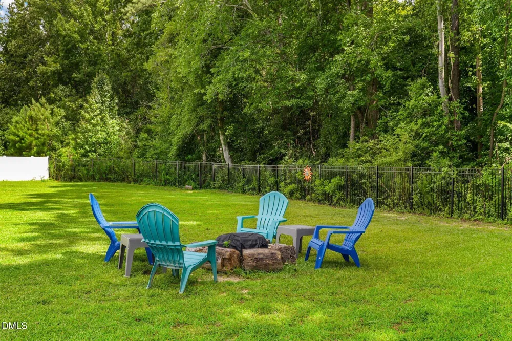 9021 River Hawk Lndg Willow Springs, NC 27592