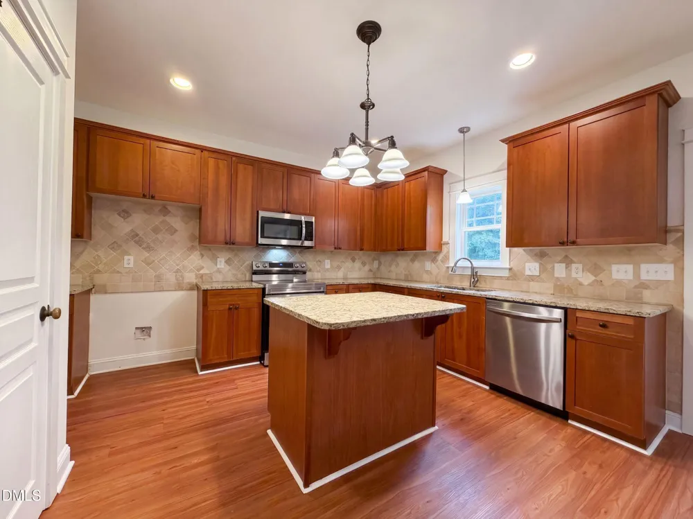 352 Collinsworth Drive Clayton, NC 27527