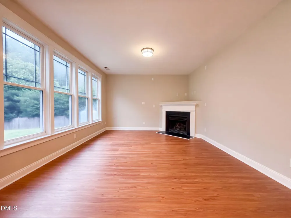 352 Collinsworth Drive Clayton, NC 27527