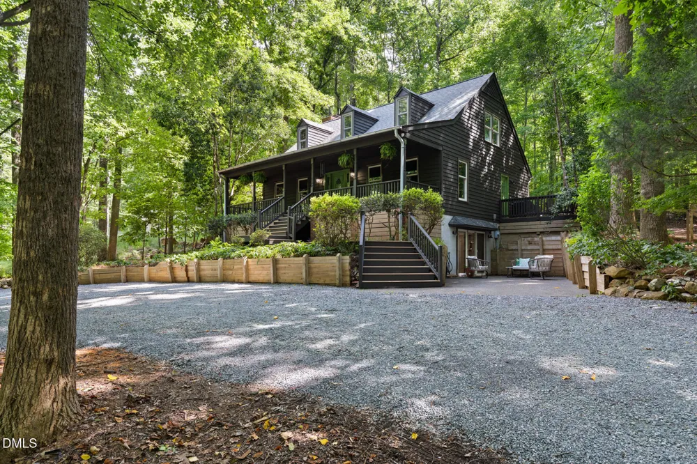3219 Seven Springs Road Hillsborough, NC 27278