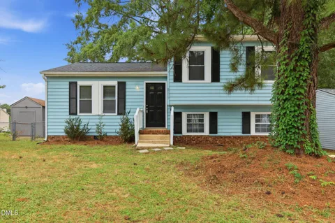 8213 Wynewood Court