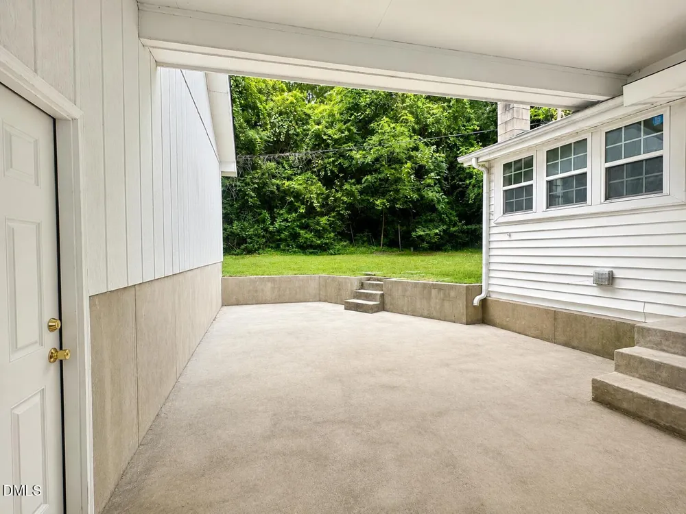 408 E Nash Street Louisburg, NC 27549