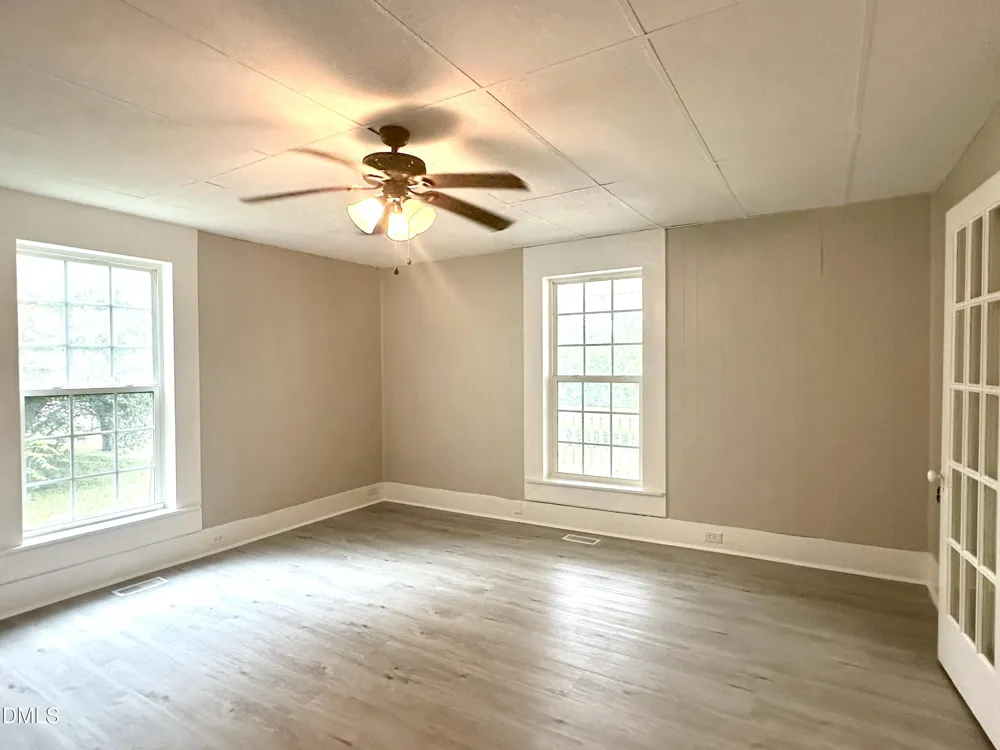 408 E Nash Street Louisburg, NC 27549