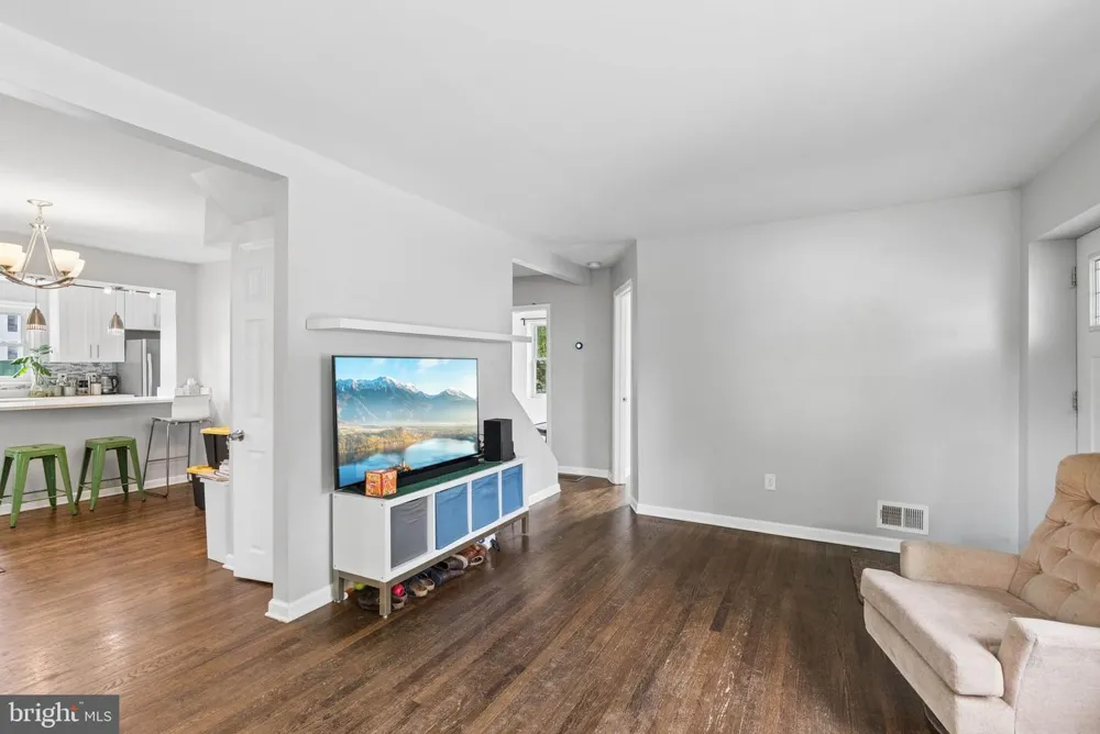 3015 GRINDON AVENUE Baltimore, MD 21214