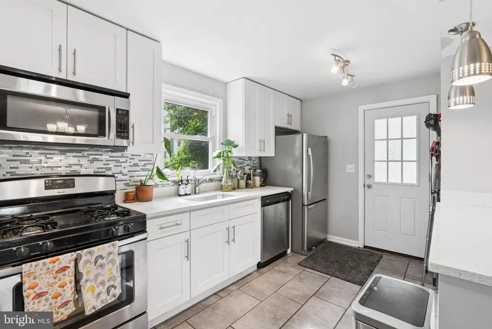 3015 GRINDON AVENUE Baltimore, MD 21214