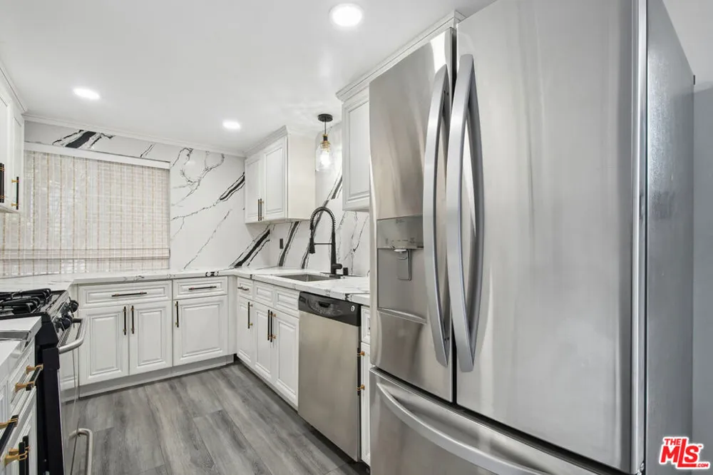 807 Alfred Street #1 Los Angeles, CA 90069