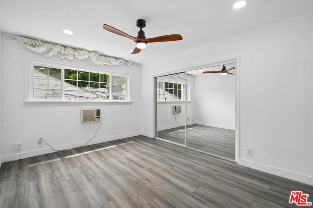 807 Alfred Street #1 Los Angeles, CA 90069