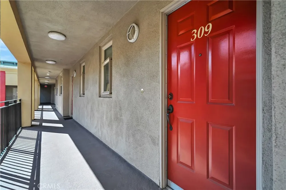 2742 Cabrillo #309 Torrance, CA 90501