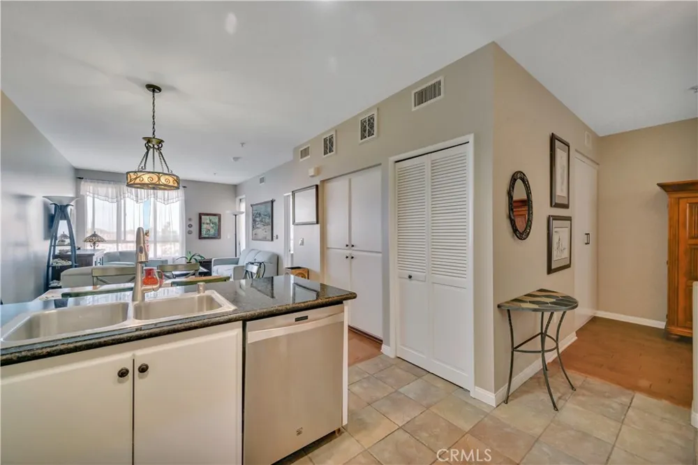 2742 Cabrillo #309 Torrance, CA 90501