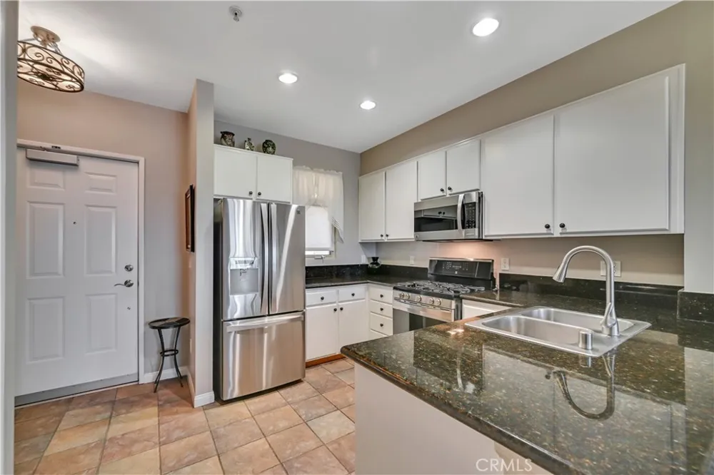 2742 Cabrillo #309 Torrance, CA 90501