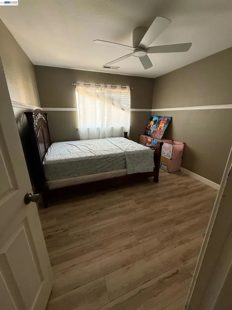 578 W 4Th St Tracy, CA 95376