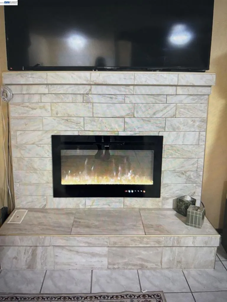 578 W 4Th St Tracy, CA 95376