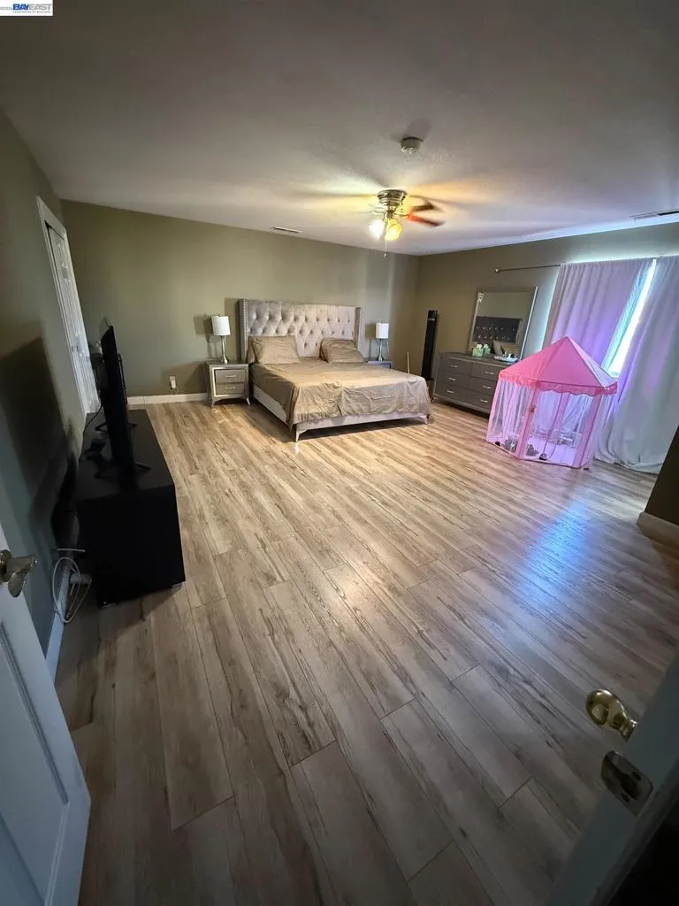 578 W 4Th St Tracy, CA 95376