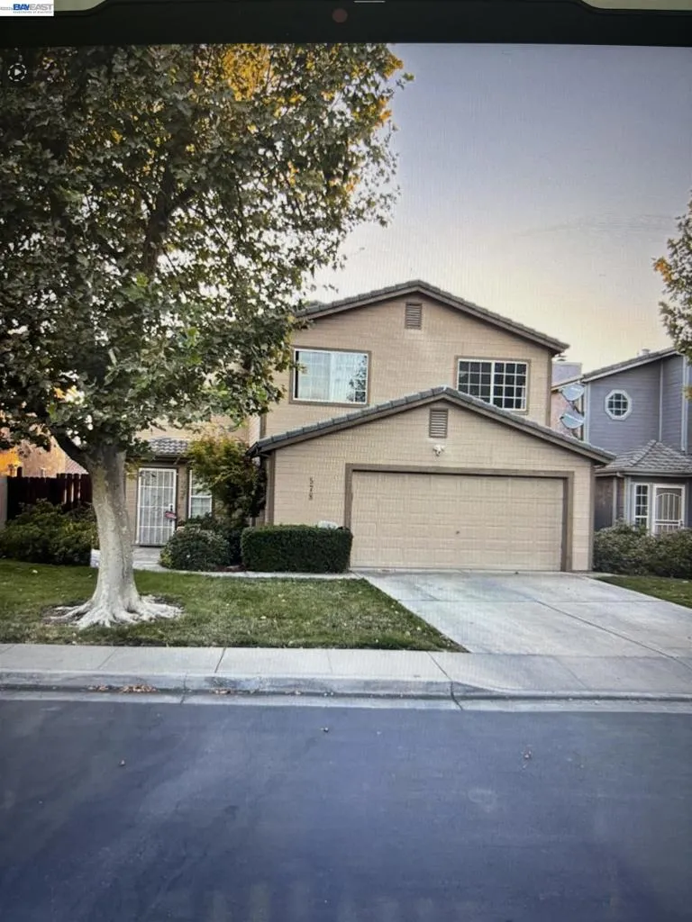 578 W 4Th St Tracy, CA 95376