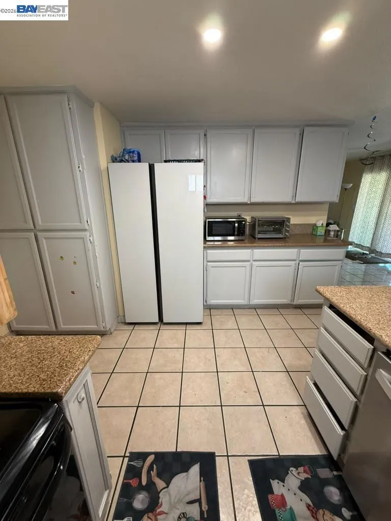 578 W 4Th St Tracy, CA 95376