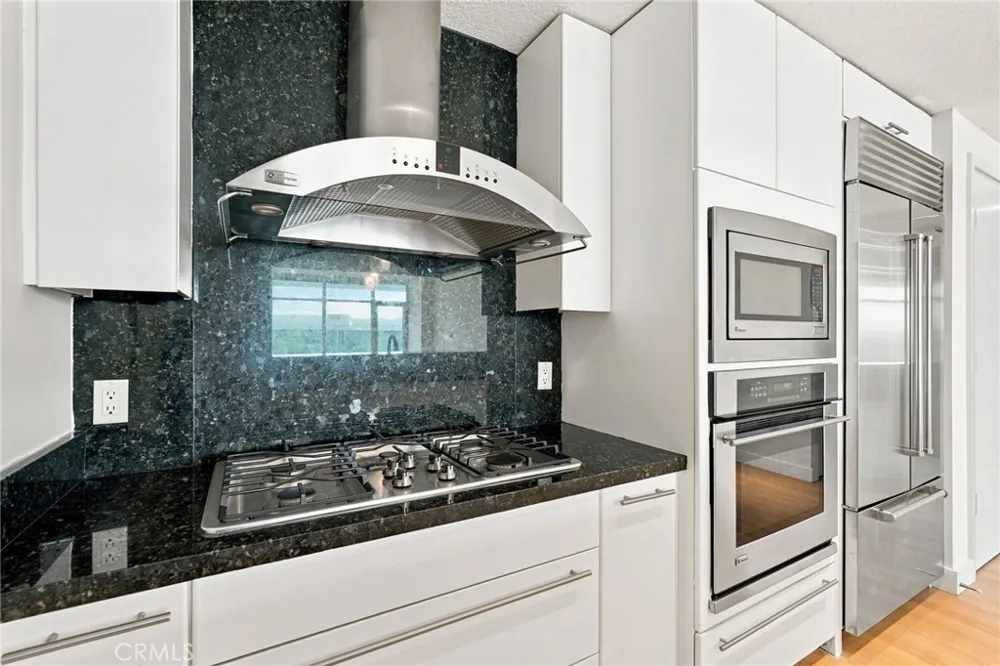 3141 Michelson #805 Irvine, CA 92612