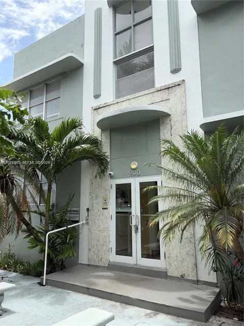 900 Jefferson Ave #2