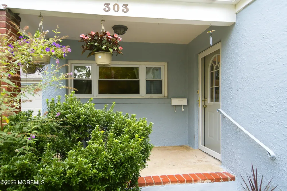 303 Florence Road Middletown, NJ 07748