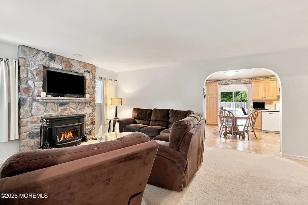 303 Florence Road Middletown, NJ 07748