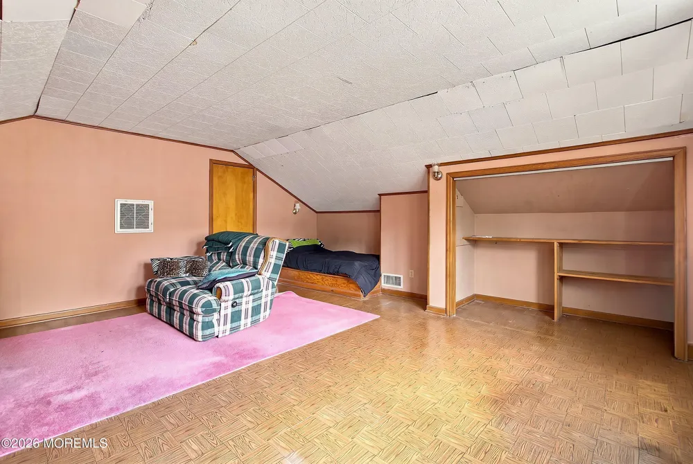 303 Florence Road Middletown, NJ 07748