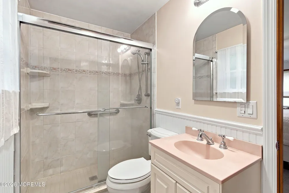 303 Florence Road Middletown, NJ 07748