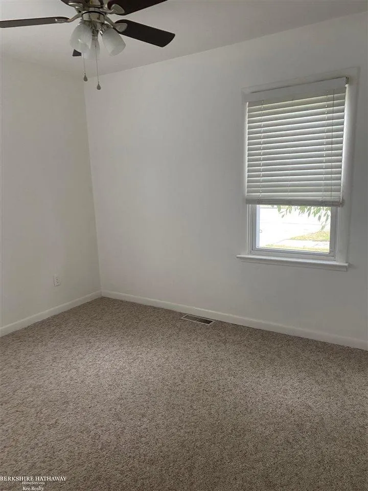 20859 Hampton Road Harper Woods City, MI 48255