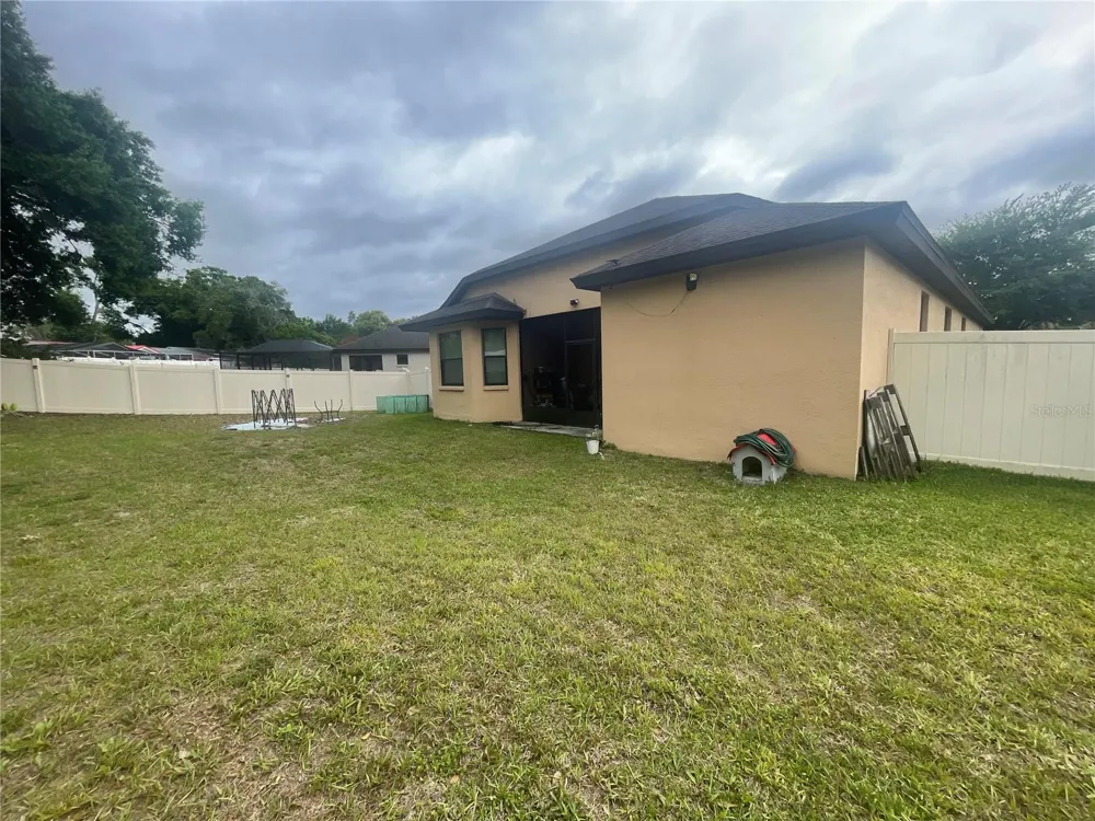 824 VINO VERDE CIRCLE Brandon, FL 33511