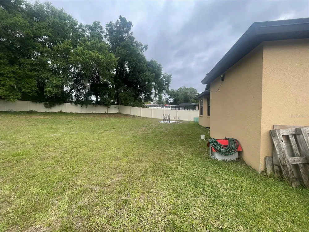 824 VINO VERDE CIRCLE Brandon, FL 33511
