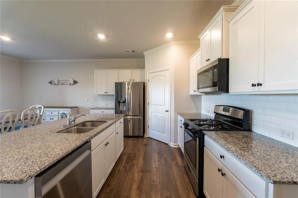 73 Valleywood Court Dawsonville, GA 30534