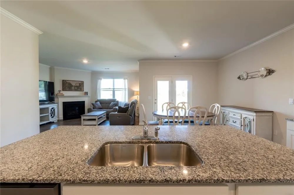 73 Valleywood Court Dawsonville, GA 30534