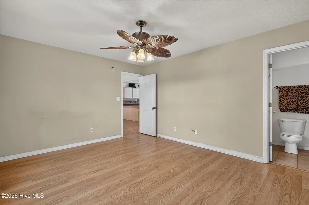 126 Charlton Road Hubert, NC 28539