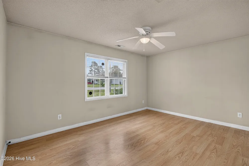 126 Charlton Road Hubert, NC 28539