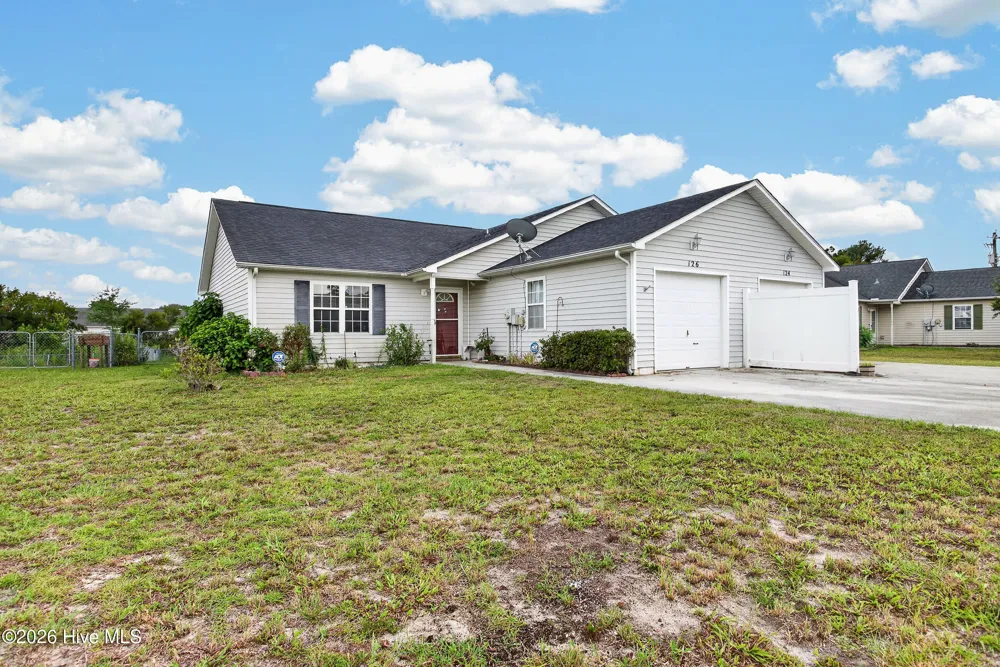 126 Charlton Road Hubert, NC 28539