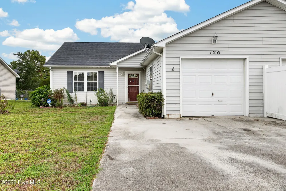 126 Charlton Road Hubert, NC 28539