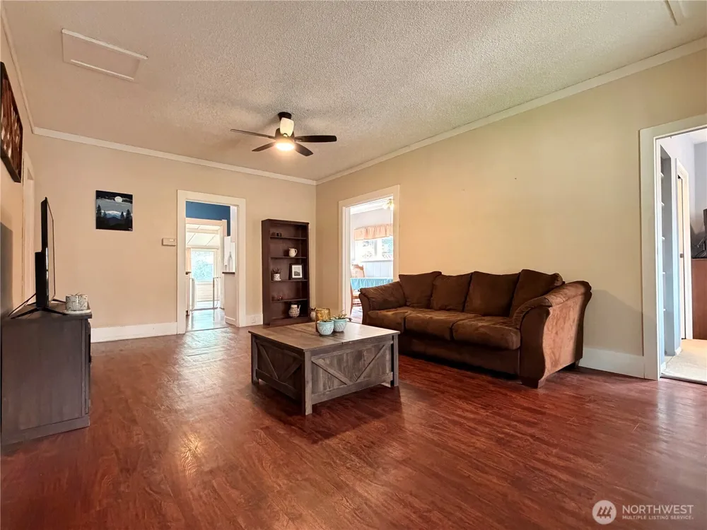 678 4th Avenue Okanogan, WA 98840