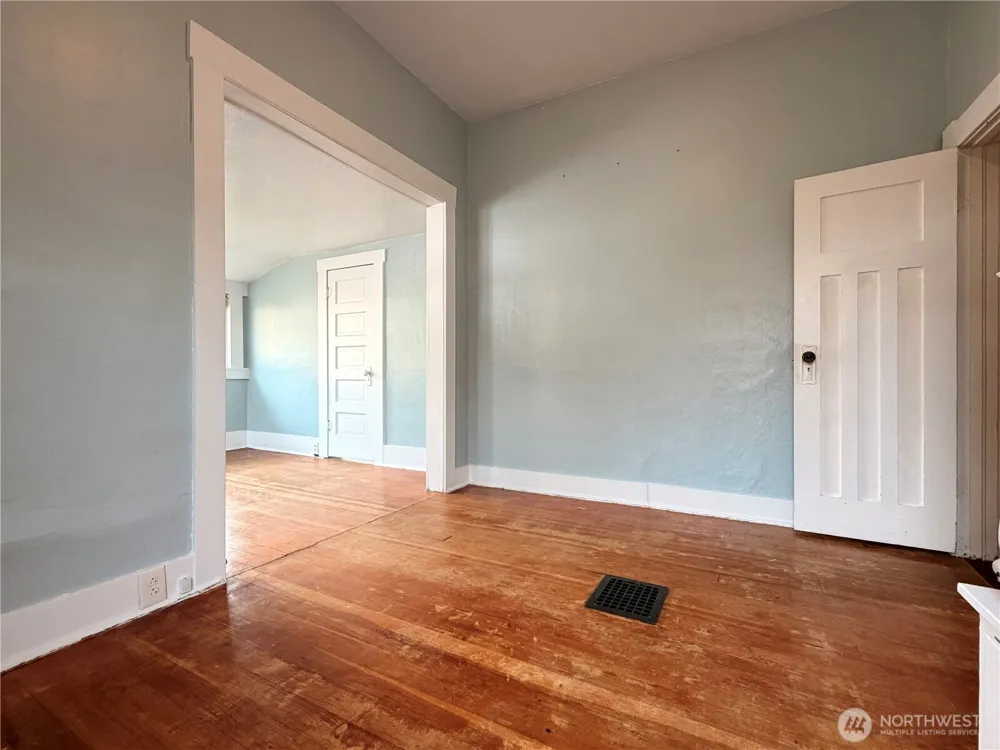678 4th Avenue Okanogan, WA 98840