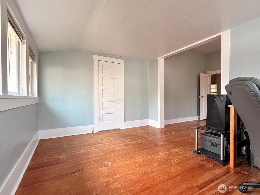 678 4th Avenue Okanogan, WA 98840