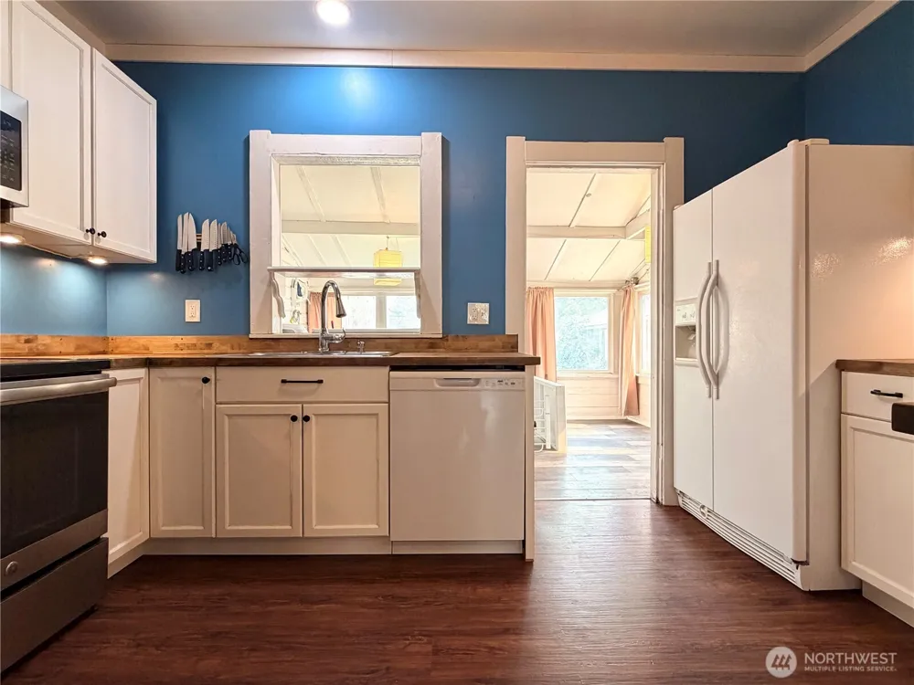 678 4th Avenue Okanogan, WA 98840