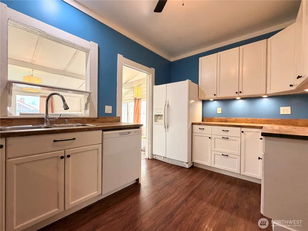 678 4th Avenue Okanogan, WA 98840