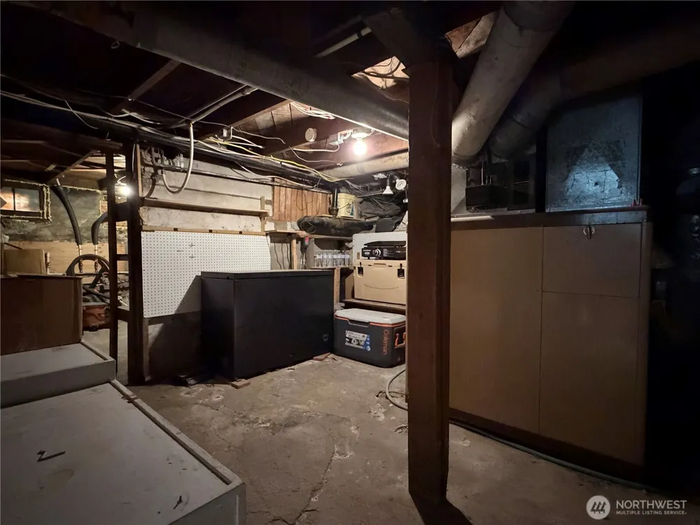678 4th Avenue Okanogan, WA 98840