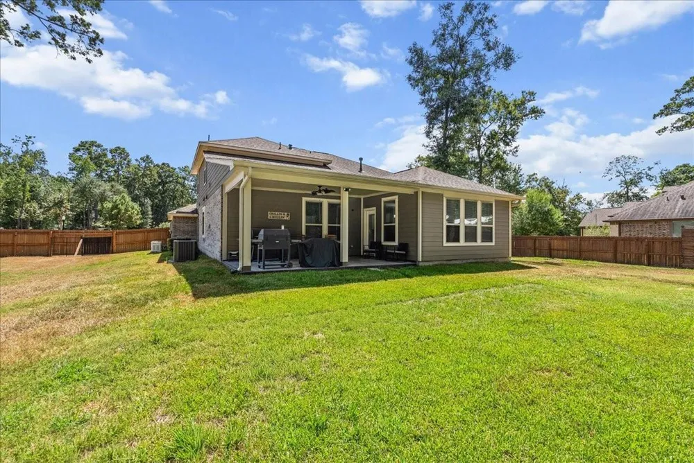 28619 Riverside Crest Lane Huffman, TX 77336