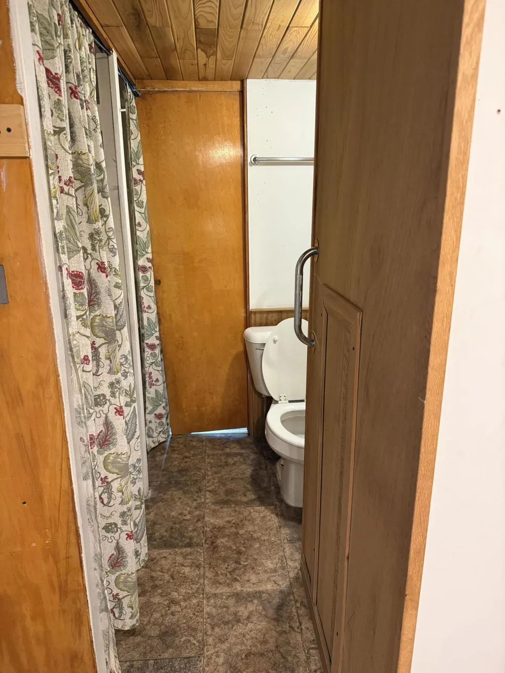 1383 W Palmer Avenue Baldwin, MI 49304