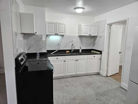 2740 NW 2ND STREET