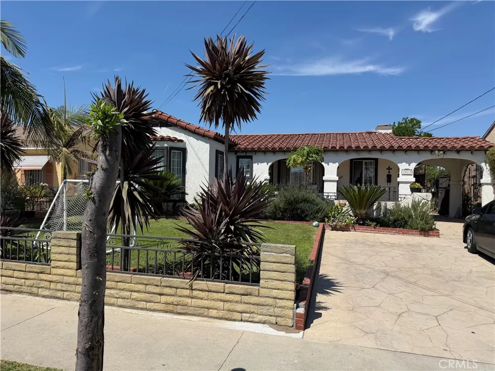3915 Hill Huntington Park, CA 90255