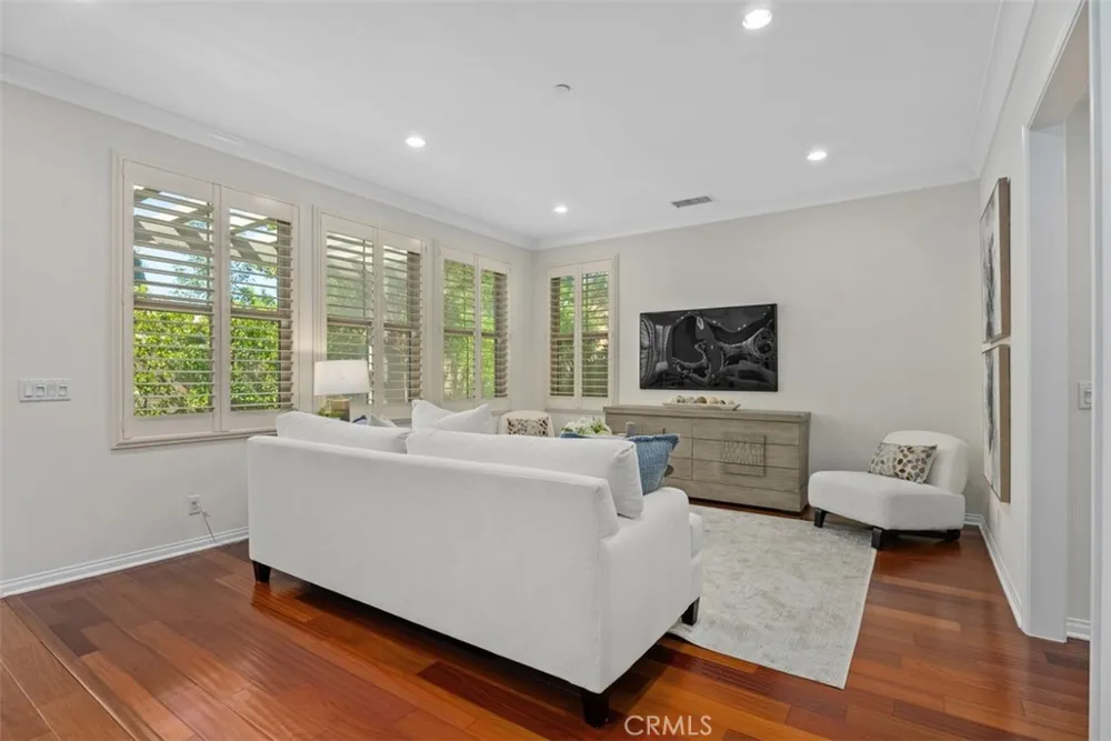 117 Gemstone Irvine, CA 92620