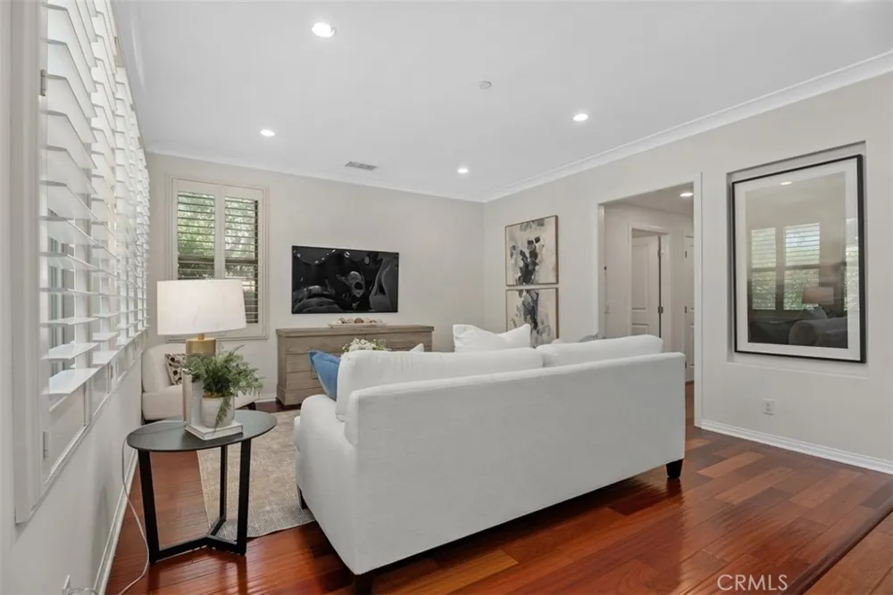 117 Gemstone Irvine, CA 92620